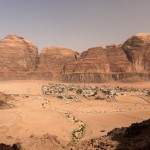 Klettereldorado in der W&uuml;ste: Das Wadi Rum in Jordanien. | Foto: Michael Seidel