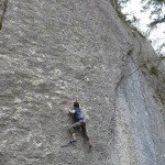 Härtetest des neuen Five Ten Quantum beim Plattenklettern. | Foto: Stefan Rehm