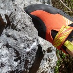 Dank hochgezogenem Gummi sitzt auch der Toehook. | Foto: Bene Hirschmann