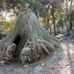 Auch Köhlerplätze treffen wir auf dem GR221 häufiger an.