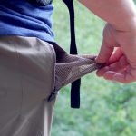 &Uuml;ber gleich vier Taschen verf&uuml;gt die Hose &ndash; mit Rei&szlig;verschl&uuml;ssen und Mesh-Innenleben. | Foto: Iris Schulte-Renger