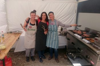 ... mit Leckerem vom Grill.