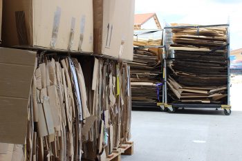 Was bleibt vom alten Lager? - Jede Menge Kartonagen