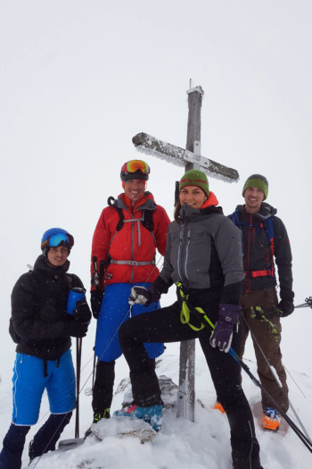 Gipfelerlebnis mit dem Vaude Shuksan 3L Jacket: Die Hardshell konnte auch bei den Details voll &uuml;berzeugen. | Foto: Verena Hofstetter