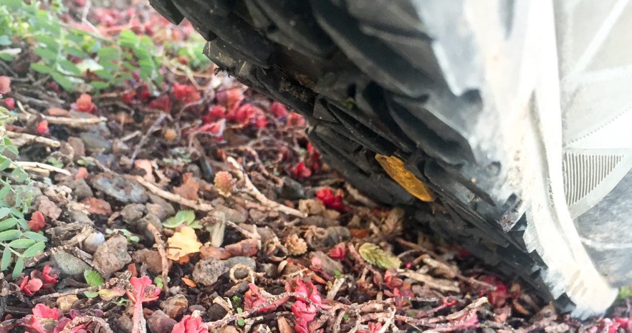 Perfekter Halt auch auf kleineren Tritten bietet die komfortabel aufgebaute Vibram® Rock Trac Laufsohle mit Kletterzone. | Foto: Uwe Daniel