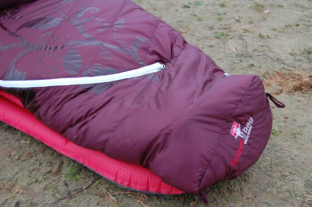 Der Zwei-Wege-Reißverschlusses ist ein sehr praktisches Feature, ... | Foto: Iris Schulte-Renger