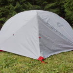 Zelt mit schiefen Abspannpunkten