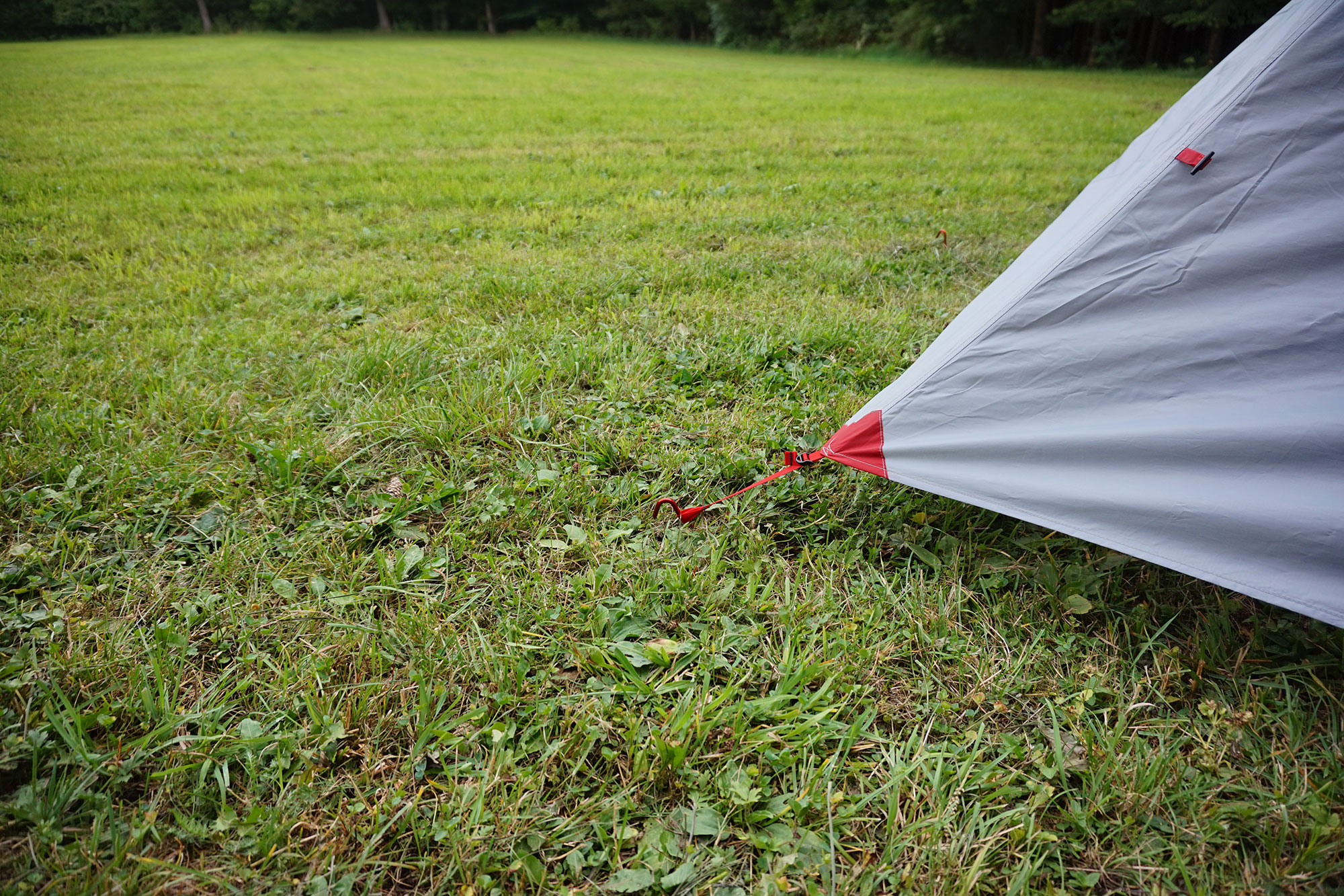 Zelt abspannen Wie mache ich mein Zelt sturmfest?
