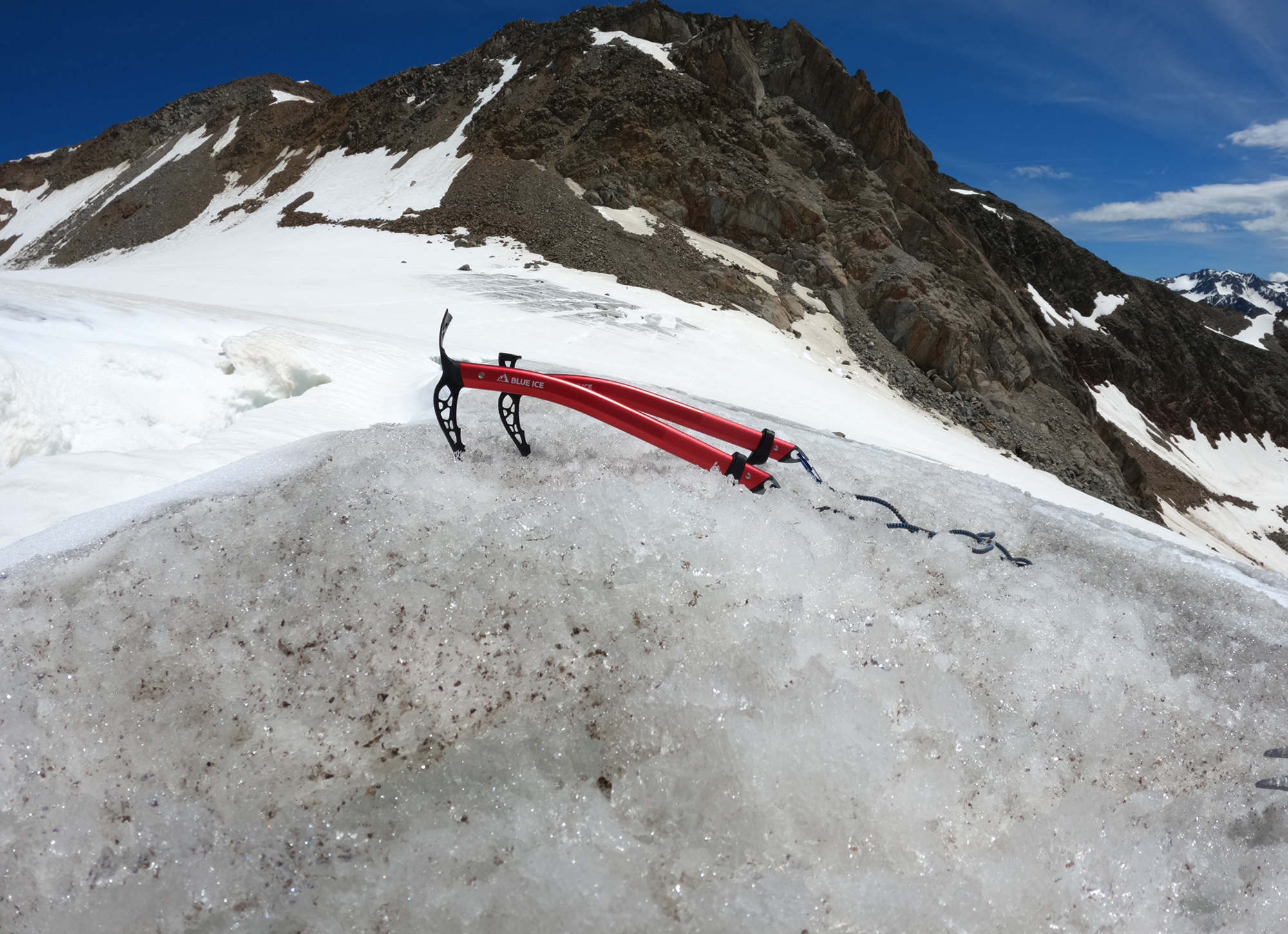 Eisgerät im Test Das Akila von Blue Ice Bergzeit Magazin