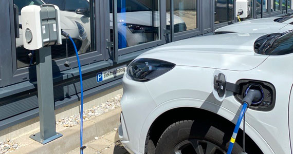 Bergzeit Ladesäule Bergzeit Ladesäule